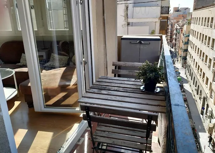 Beautiful Apartment Downtown Alicante Near Beach